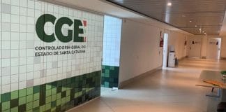 Concurso CGE SC : edital autorizado para 95 vagas. R$ 21 mil. Saiba mais Concurso CGE SC